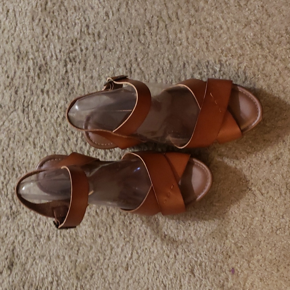 Universal Thread Sandals - image 2